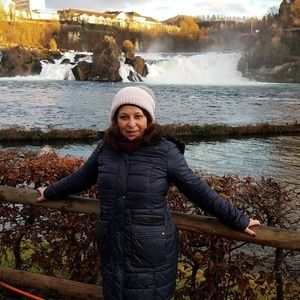 Meet your Posher, Illana